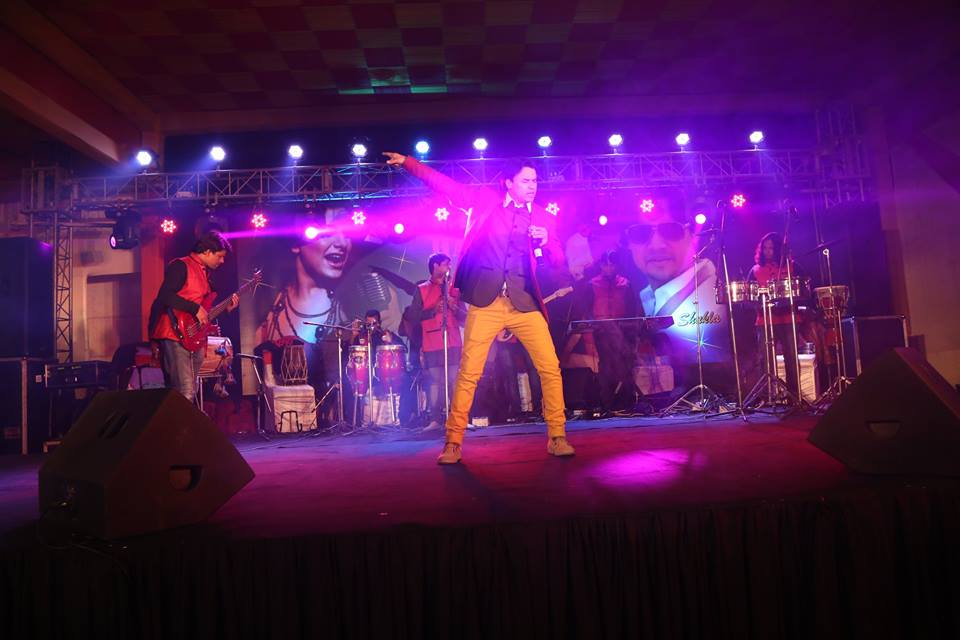 famous male singer chandigarh